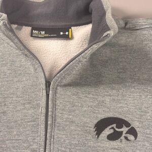 Under Armour Iowa Hawkeyes ColdGear 1/4 Zip Pullover Gray Mens Medium NCAA